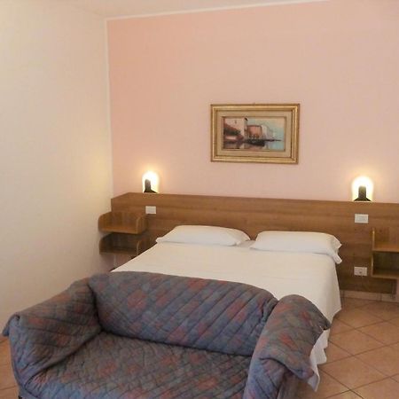 Hotel Baitone - Nature Village Malcesine Room photo