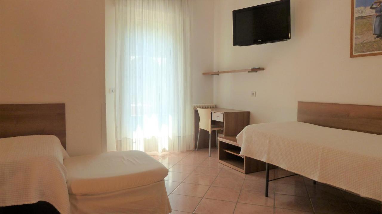 Hotel Baitone - Nature Village Malcesine Room photo